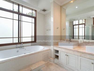 Baan Sansiri Sukhumvit 67, Bangkok, Thailand Baan Sansiri Sukhumvit 67, Bangkok, Thailand