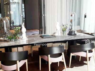 Life Sukhumvit 48, Bangkok, Thailand Life Sukhumvit 48, Bangkok, Thailand