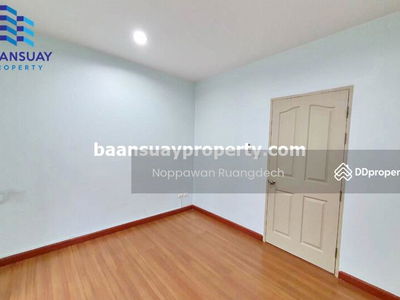 For rent, 3-story townhome with 5 air conditioners, Kaset-Nawamin Road, near Avenue Mall, Bangkok., Thailand For rent, 3-story townhome with 5 air conditioners, Kaset-Nawamin Road, near Avenue Mall, Bangkok., Thailand