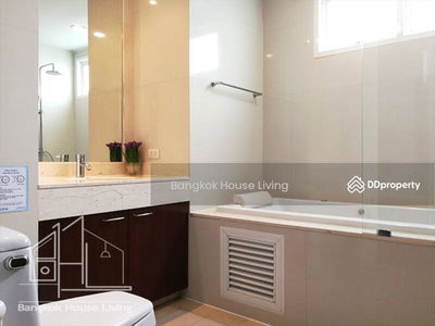 Piyathip Place, Bangkok, Thailand Piyathip Place, Bangkok, Thailand