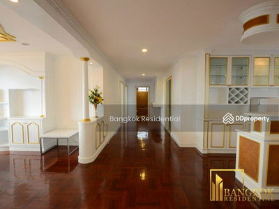 Oriental Towers, Bangkok, Thailand Oriental Towers, Bangkok, Thailand