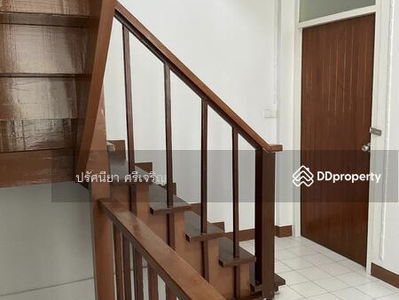 Townhouse 3 floors, 2 bedrooms, 2 bathrooms. Air conditioning in every room with a newly renovated living room on Chan Kao Road. (Soi Amorn) off Soi Suan Phul, Bangkok, Thailand Townhouse 3 floors, 2 bedrooms, 2 bathrooms. Air conditioning in every room with a newly renovated living room on Chan Kao Road. (Soi Amorn) off Soi Suan Phul, Bangkok, Thailand