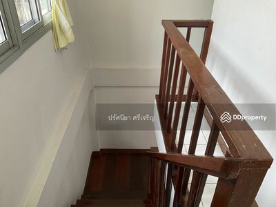 Townhouse 3 floors, 2 bedrooms, 2 bathrooms. Air conditioning in every room with a newly renovated living room on Chan Kao Road. (Soi Amorn) off Soi Suan Phul, Bangkok, Thailand Townhouse 3 floors, 2 bedrooms, 2 bathrooms. Air conditioning in every room with a newly renovated living room on Chan Kao Road. (Soi Amorn) off Soi Suan Phul, Bangkok, Thailand