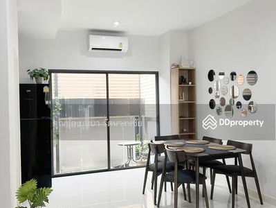 Location: New Krungthep Kreetha Road Townhome for rent, 3 floors, beautiful house, fully furnished, available Feb. 12, can reserve, Bangkok, Thailand Location: New Krungthep Kreetha Road Townhome for rent, 3 floors, beautiful house, fully furnished, available Feb. 12, can reserve, Bangkok, Thailand