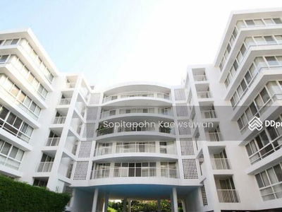 Ekamai Gardens, Bangkok, Thailand Ekamai Gardens, Bangkok, Thailand