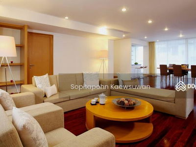 Ekamai Gardens, Bangkok, Thailand Ekamai Gardens, Bangkok, Thailand