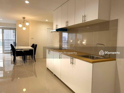 The Waterford Diamond Tower Sukhumvit, Bangkok, Thailand The Waterford Diamond Tower Sukhumvit, Bangkok, Thailand