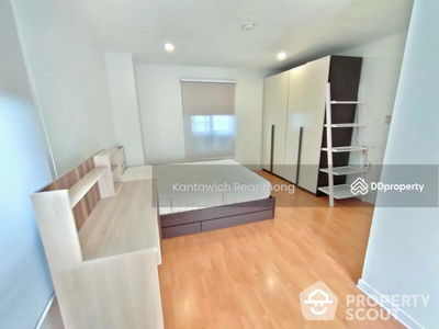 Lumpini Ville Cultural Center, Bangkok, Thailand Lumpini Ville Cultural Center, Bangkok, Thailand