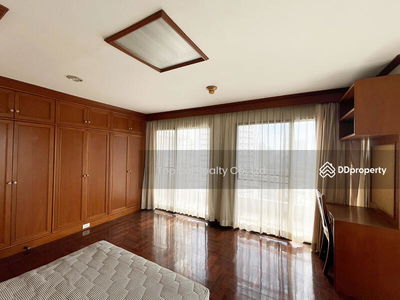 Richmond Palace, Bangkok, Thailand Richmond Palace, Bangkok, Thailand