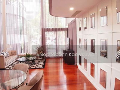 10110, Bangkok, Thailand 10110, Bangkok, Thailand