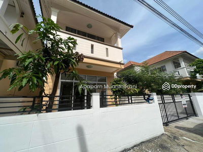 Nichakorn Village, Nakhon Pathom, Thailand Nichakorn Village, Nakhon Pathom, Thailand