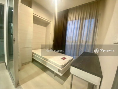 Life Ratchadapisek, Bangkok, Thailand Life Ratchadapisek, Bangkok, Thailand