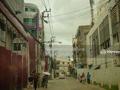 Land for sale!! Sukhumvit near BTS Phra Khanong, Bangkok, Thailand Land for sale!! Sukhumvit near BTS Phra Khanong, Bangkok, Thailand