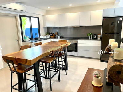 Townhouse on Pattanakarn 32, Bangkok, Thailand Townhouse on Pattanakarn 32, Bangkok, Thailand