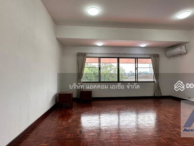 3 Bedrooms Townhouse For Rent in Phaholyothin, Bangkok near BTS Ari at Townhouse1818217, Bangkok, Thailand 3 Bedrooms Townhouse For Rent in Phaholyothin, Bangkok near BTS Ari at Townhouse1818217, Bangkok, Thailand