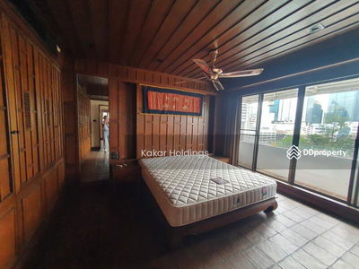 Diamond Tower, Bangkok, Thailand Diamond Tower, Bangkok, Thailand