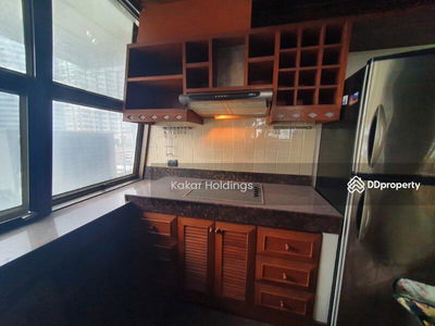 Diamond Tower, Bangkok, Thailand Diamond Tower, Bangkok, Thailand