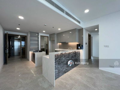 The River Thủ Thiêm, Vietnam  The River Thủ Thiêm, Vietnam