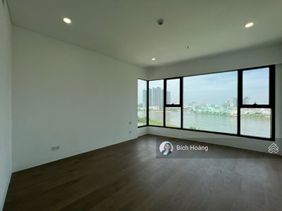 The River Thủ Thiêm, Vietnam The River Thủ Thiêm, Vietnam