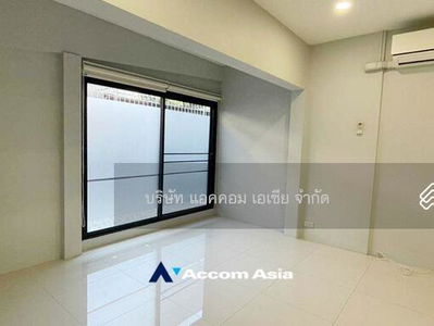 Home Office | 4 Bedrooms House For Rent in Sathorn, Bangkok near BTS Chong Nonsi AA19397, Bangkok, Thailand Home Office | 4 Bedrooms House For Rent in Sathorn, Bangkok near BTS Chong Nonsi AA19397, Bangkok, Thailand