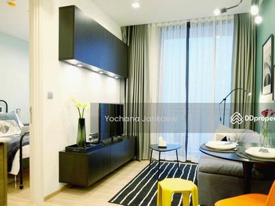 The Line Phahon-Pradipat, Bangkok, Thailand The Line Phahon-Pradipat, Bangkok, Thailand