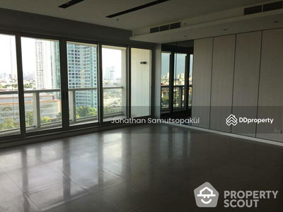 The Fine at River, Bangkok, Thailand The Fine at River, Bangkok, Thailand