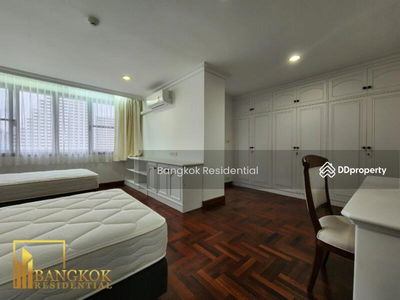 Sethiwan Palace Sukhumvit 4, Bangkok, Thailand Sethiwan Palace Sukhumvit 4, Bangkok, Thailand