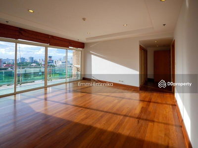 Baan Ratchadamri Condominium, Bangkok, Thailand Baan Ratchadamri Condominium, Bangkok, Thailand