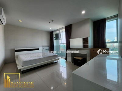 Sukhumvit Living Town, Bangkok, Thailand Sukhumvit Living Town, Bangkok, Thailand