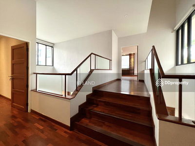 Single House with private pool for rent thonglor area, Bangkok, Thailand Single House with private pool for rent thonglor area, Bangkok, Thailand