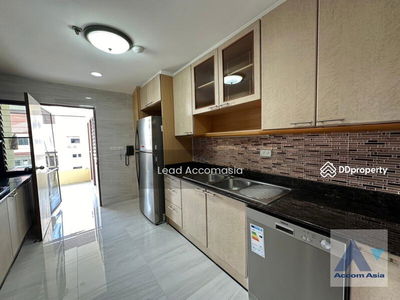 3 Bedrooms Apartment for Rent in Sukhumvit, Bangkok near BTS Asok - MRT Sukhumvit at Comfortable, Bangkok, Thailand 3 Bedrooms Apartment for Rent in Sukhumvit, Bangkok near BTS Asok - MRT Sukhumvit at Comfortable, Bangkok, Thailand