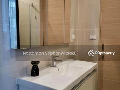 Park Origin Phrom Phong, Bangkok, Thailand Park Origin Phrom Phong, Bangkok, Thailand