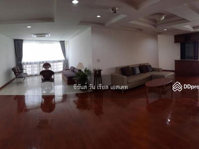 Condo for rent, newly renovated 3 bedrooms, high floor, Phrom Phong area, Bangkok, Thailand Condo for rent, newly renovated 3 bedrooms, high floor, Phrom Phong area, Bangkok, Thailand