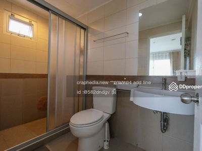 Lumpini Park Pinklao, Bangkok, Thailand Lumpini Park Pinklao, Bangkok, Thailand