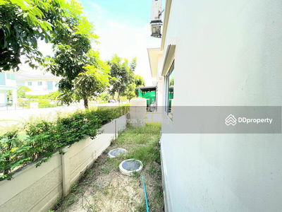 The Plant Onnut-Motorway, Samut Prakan, Thailand The Plant Onnut-Motorway, Samut Prakan, Thailand