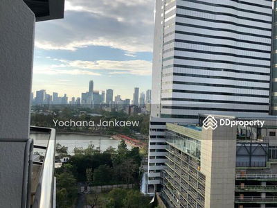 Lake Avenue Sukhumvit 16, Bangkok, Thailand Lake Avenue Sukhumvit 16, Bangkok, Thailand