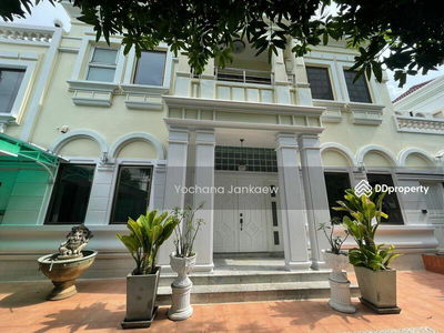 Spacious 5-Br House near BTS Thong Lor, Bangkok, Thailand Spacious 5-Br House near BTS Thong Lor, Bangkok, Thailand