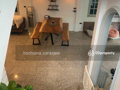 Large 3-Br House near BTS Thong Lor, Bangkok, Thailand Large 3-Br House near BTS Thong Lor, Bangkok, Thailand