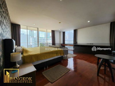 The Peak Sukhumvit 15, Bangkok, Thailand The Peak Sukhumvit 15, Bangkok, Thailand