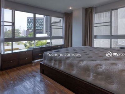 Von Napa Sukhumvit 38, Bangkok, Thailand Von Napa Sukhumvit 38, Bangkok, Thailand