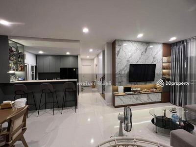 CENTRO Rama 9-Krungthep Kreetha, Bangkok, Thailand CENTRO Rama 9-Krungthep Kreetha, Bangkok, Thailand