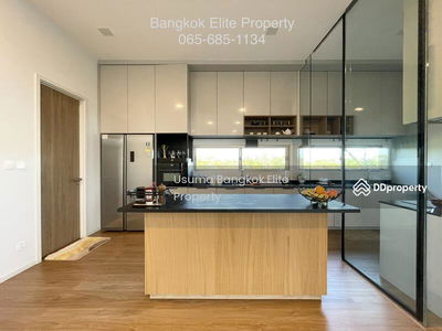 VIVE Rama 9, Bangkok, Thailand VIVE Rama 9, Bangkok, Thailand