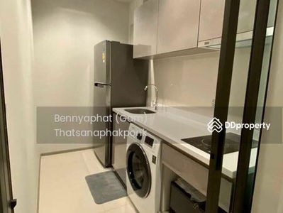 Life Asoke-Rama 9, Bangkok, Thailand Life Asoke-Rama 9, Bangkok, Thailand