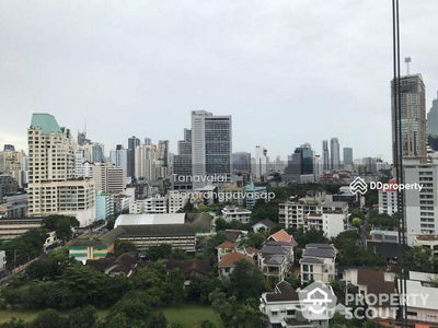 Park Origin Phrom Phong, Bangkok, Thailand Park Origin Phrom Phong, Bangkok, Thailand
