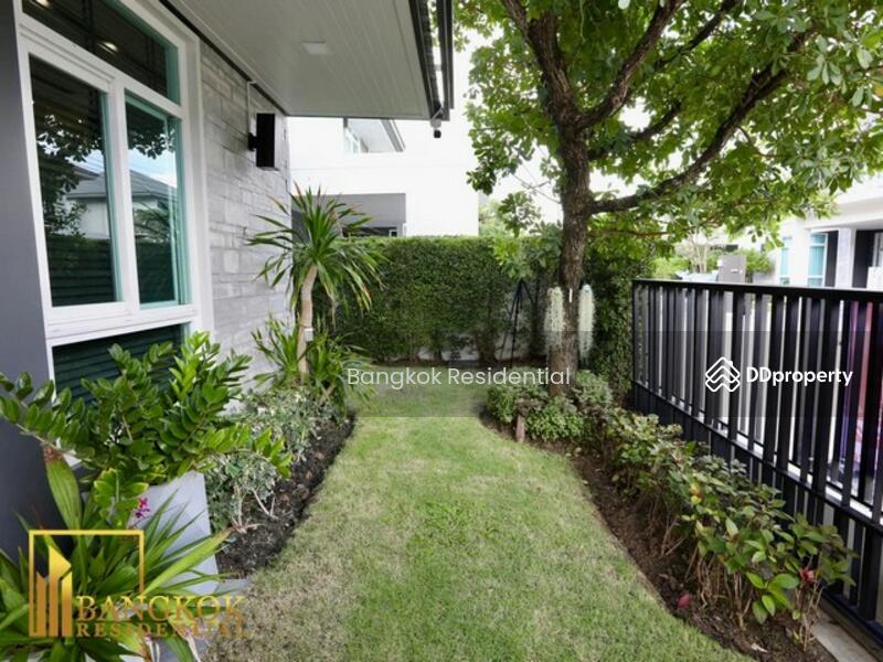 House in Compound, Samut Prakan, Thailand House in Compound, Samut Prakan, Thailand