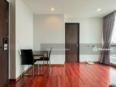 Cheap rent, near BTS Ratchathewi, Wish Signature Midtown Siam, 42nd floor, has a private elevator!! 1 bedroom, 1 bathroom, very new!, Bangkok, Thailand Cheap rent, near BTS Ratchathewi, Wish Signature Midtown Siam, 42nd floor, has a private elevator!! 1 bedroom, 1 bathroom, very new!, Bangkok, Thailand