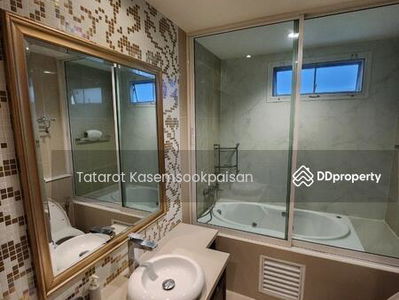 Leticia Rama 9, Bangkok, Thailand Leticia Rama 9, Bangkok, Thailand