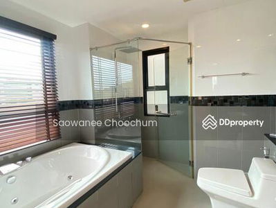 Chalong Miracle Lakeview, Phuket, Thailand Chalong Miracle Lakeview, Phuket, Thailand