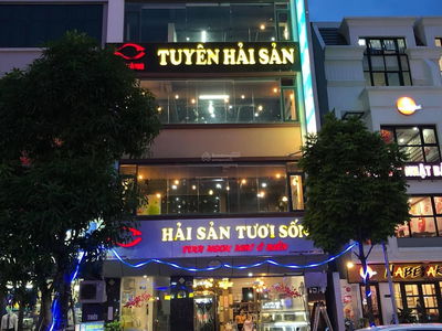 Gehäuse In Hanoi, Vietnam Gehäuse In Hanoi, Vietnam