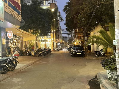 Housing in Hanoi, Vietnam Housing in Hanoi, Vietnam